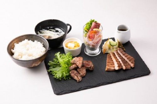 Langue de bœuf, langue de bœuf, sel de crachat, Toshihisa, Station d'Osaka, eki marche Osaka