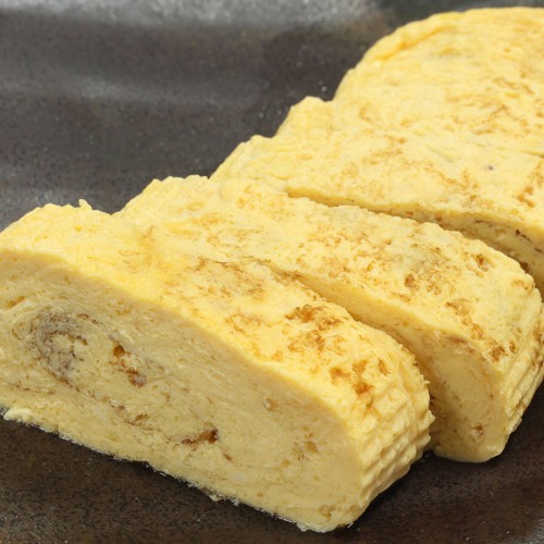 Spécialement fait le style japonais a roulé l'omelette (un)
